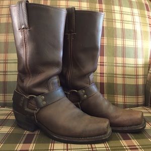 SOLD: Frye Harness 12R Boots 8.5 Smoke